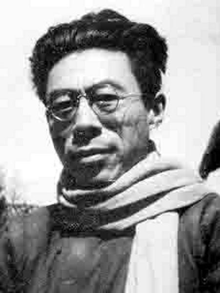 闻一多（1899—1946）。他在清华开的课里，最「叫座」的是古代神话。